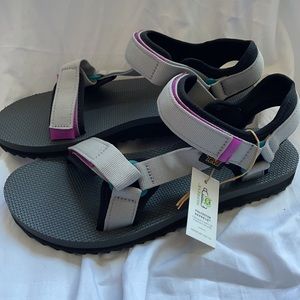 NWT TEVA SANDALS